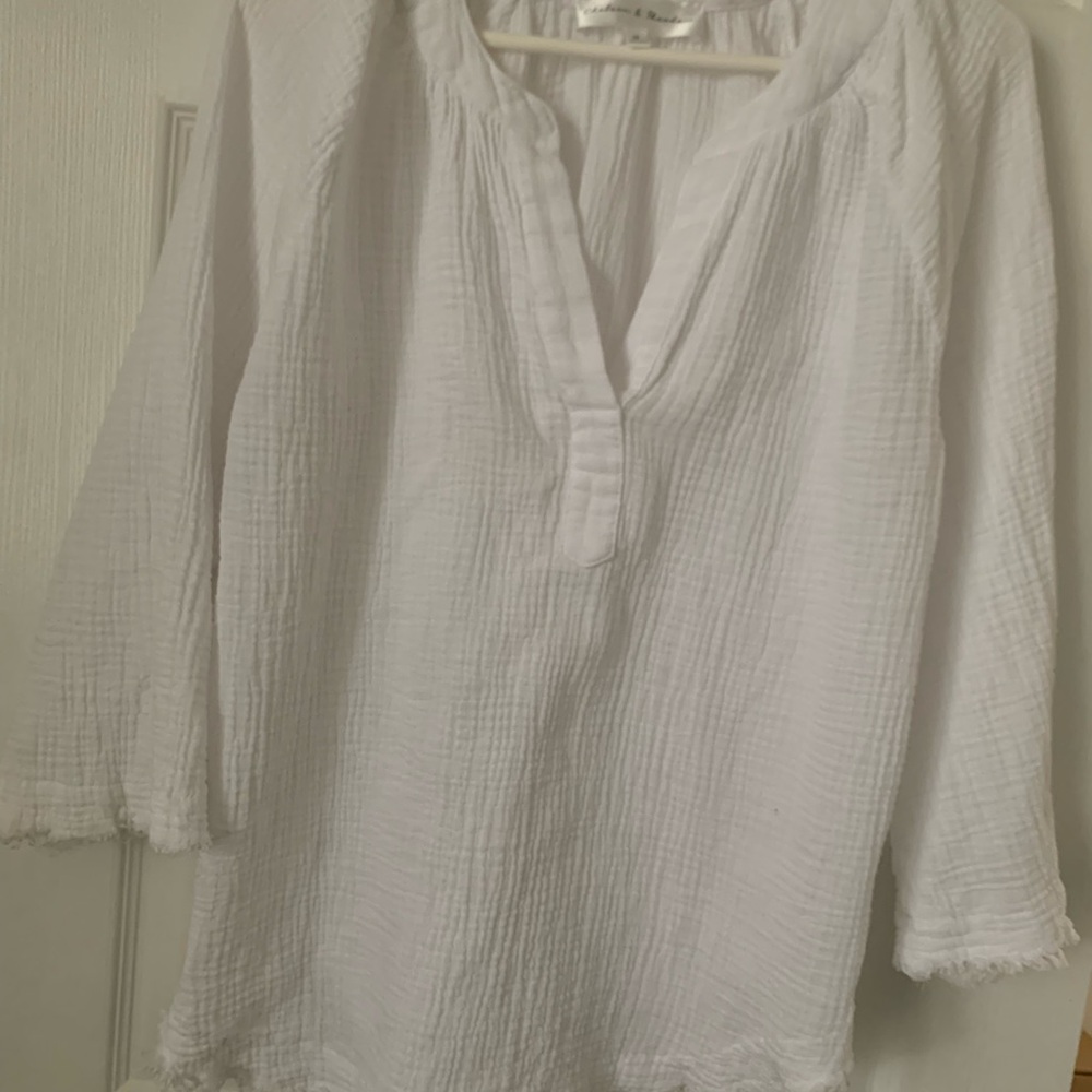 Chelsea & Theodore White Textured Tunic